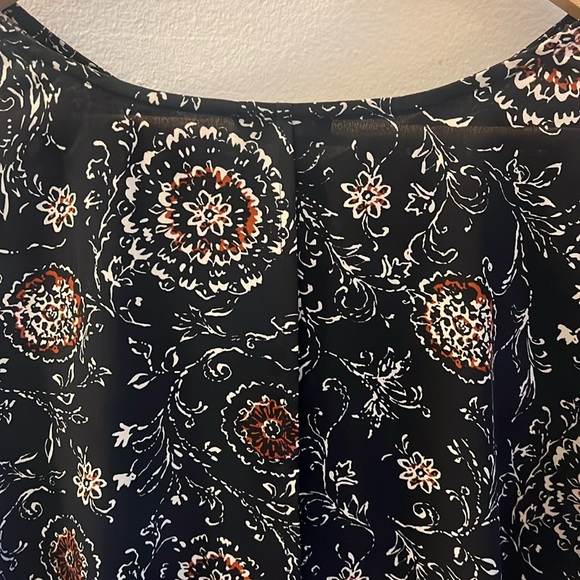 Ann Taylor blouse - Picture 4 of 4